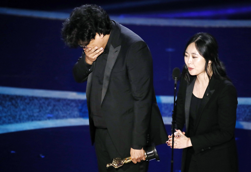 Le réalisateur sud-coréen Bong Joon-ho était très ému de remporter l’Oscar du meilleur réalisateur pour son long-métrage « Parasite ».