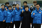 La présidente souhaite aux athlètes coréens un bon séjour à Sotchi