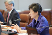 La Présidente Park espère de la Corée du Nord des gestes de bonne volonté en faveur des relations inter-coréennes