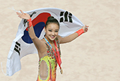 Son Yeon-jae remporte l'or en gymnastique rythmique à Gwangju