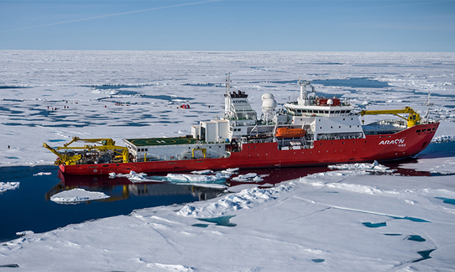 Un navire de recherche coréen en route pour le Pôle Nord