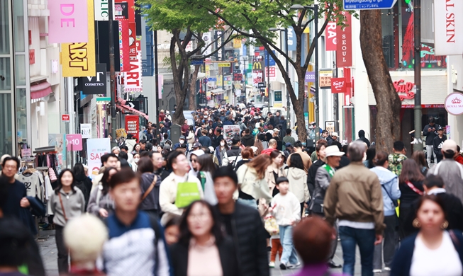 Près de 7 % de la population résidant en Corée pourrait être de nationalité étrangère d’ici 2042