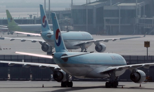 Korean Air et Asiana suspendent leurs vols vers la Russie et évitent l'espace aérien russe
