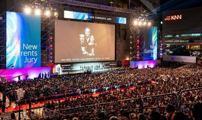Coup d’envoi du 28e festival international du film de Busan !