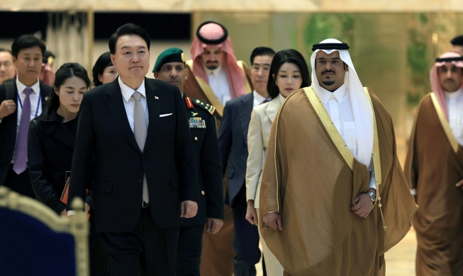 « Il est temps d’élever les relations sud-coréano-saoudiennes au niveau supérieur », déclare Yoon Suk Yeol dans une interview au premier quotidien saoudien