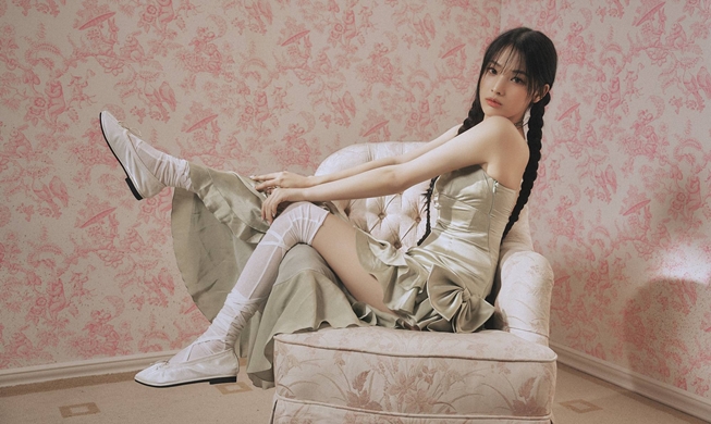 Découverte K-pop : de la fille au pantalon rose à Jini