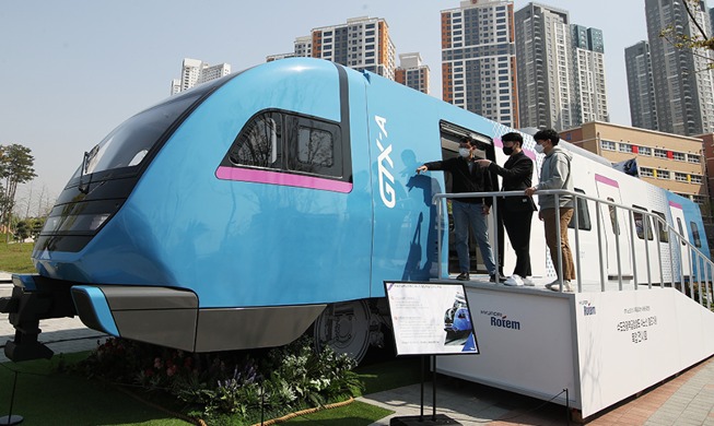 Image du jour : découvrez le prototype de GTX-A, futur train express
