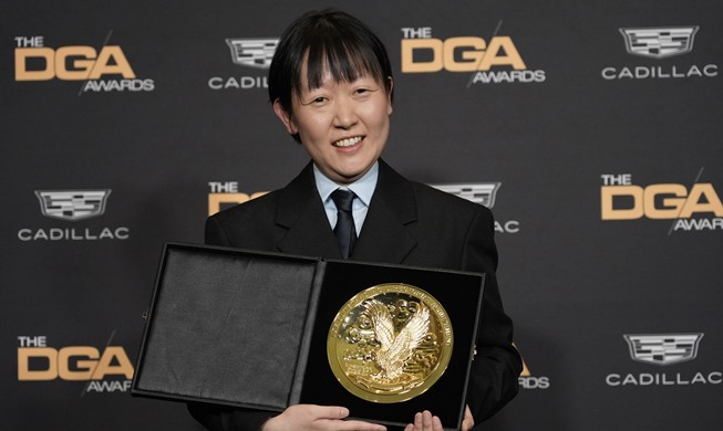 La réalisatrice Celine Song remporte le prix du meilleur premier film aux DGA Awards