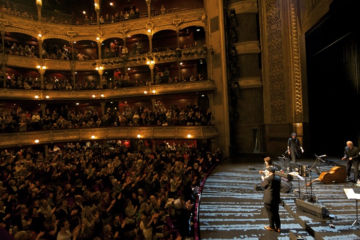 La chanteuse Youn Sun Nah se produit au théâtre du Châtelet le 25 mars 2013.