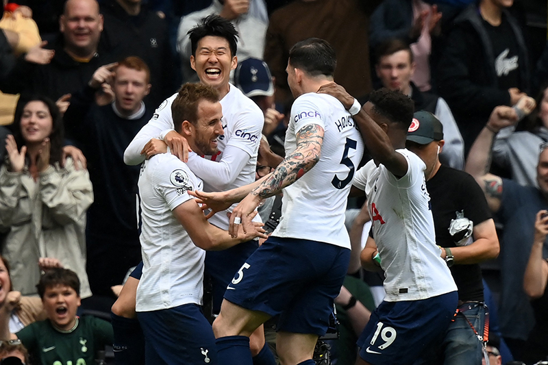 Son Heung-min célèbre après avoir marqué son but lors de la finale de la saison de Premier League de l'équipe contre Norwich City, le 22 mai 2022. ⓒ Compte Facebook de Tottenham Hotspur