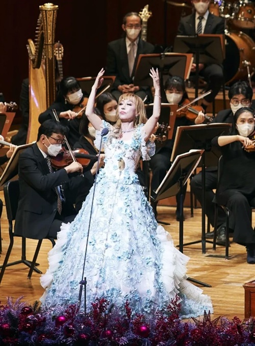 La soprano Sumi Jo lors du concert à Seoul Arts Center, le 23 décembre 2022. ⓒ Compte Instagram de Sumi Jo 
