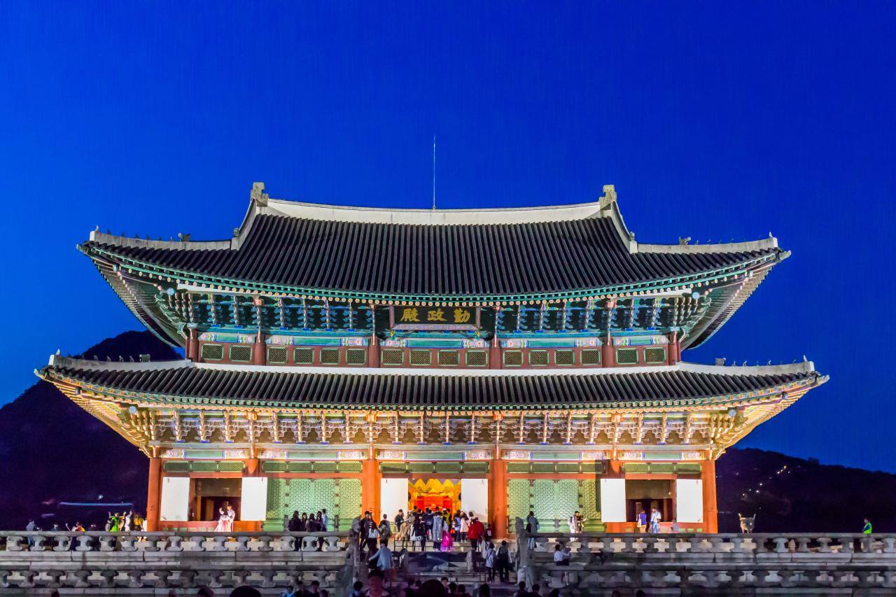 Les nocturnes du palais de Gyeongbokgung débuteront le 5 avril 2023.