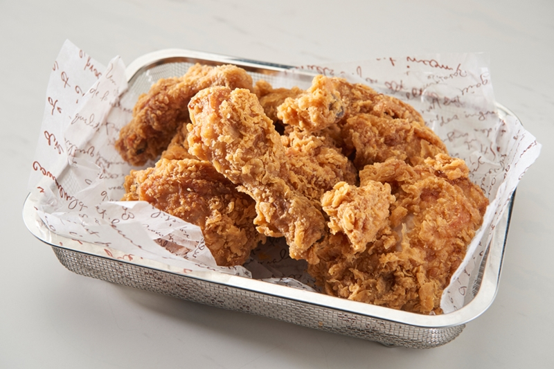 Le poulet frit arrive en t&ecirc;te des sp&eacute;cialit&eacute;s cor&eacute;ennes pr&eacute;f&eacute;r&eacute;es &agrave; l&rsquo;&eacute;tranger, selon le sondage annuel du minist&egrave;re de l&rsquo;Agriculture et de l&rsquo;Alimentation. &copy; iclikart (La reproduction et la redistribution non autoris&eacute;es de la photo ci-dessus sont strictement interdites en vertu des lois et r&eacute;glementations relatives aux droits d'auteur)