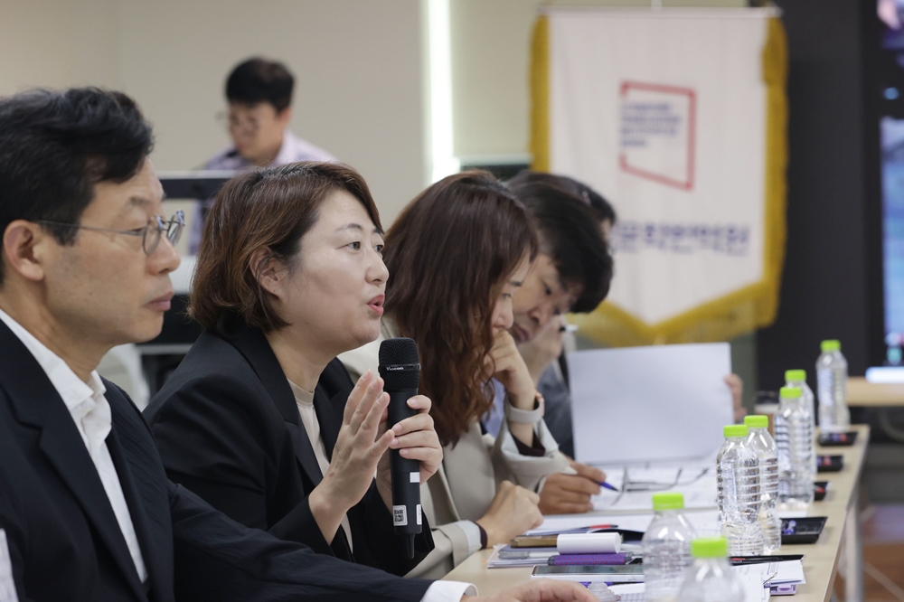 L’étal consacré à l’autrice Han Kang lors d’une exposition organisée à la bibliothèque Starfield du Coex de Séoul, du 24 avril au 12 mai derniers. © Institut coréen de traduction littéraire