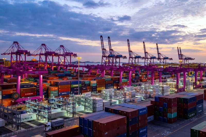 Des conteneurs stationnés sur le port d’Incheon. © Autorité portuaire d’Incheon