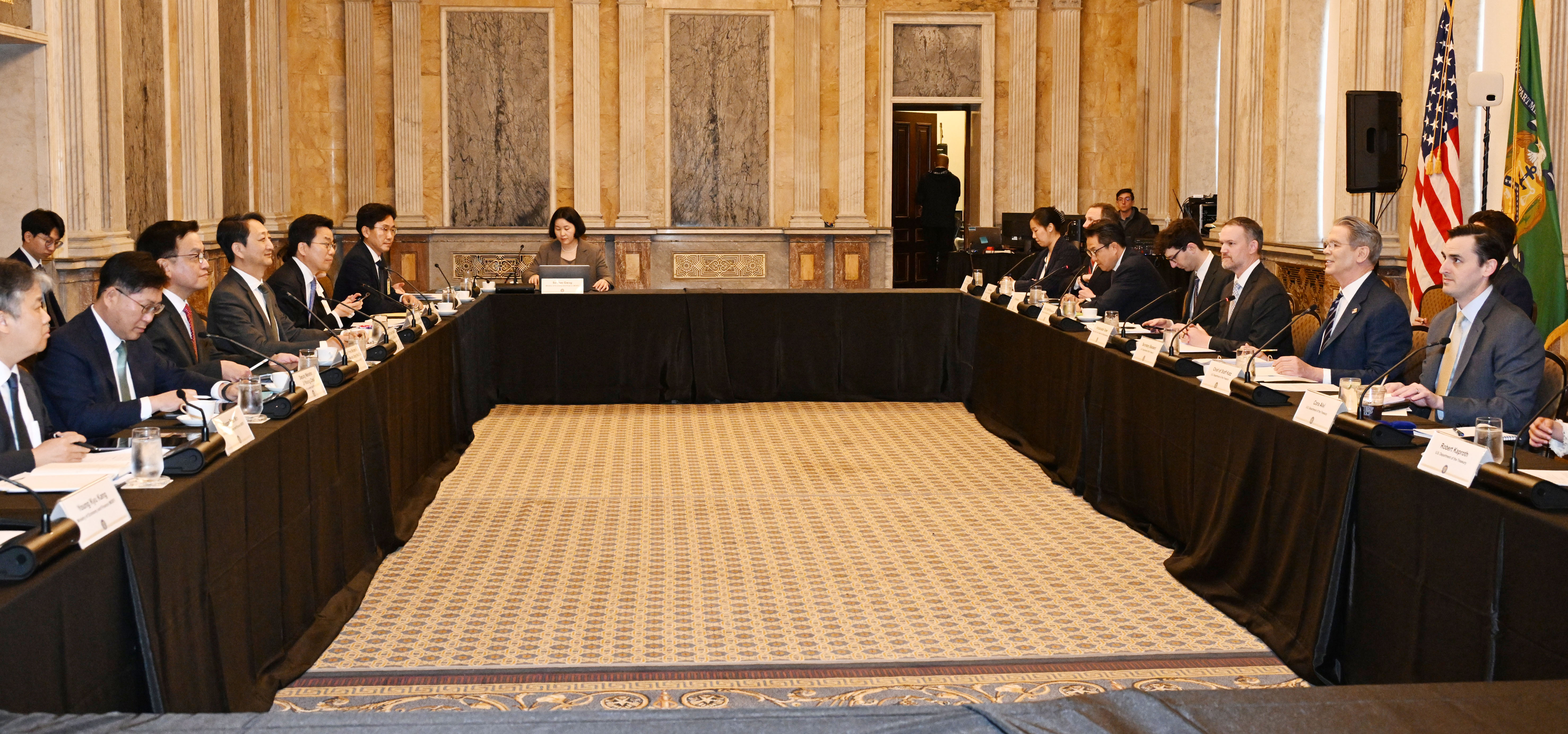 La réunion des ministres de l’Économie et du Commerce de Corée et des États-Unis se tient à Washington, le 24 avril 2025. © Ministère de l’Économie et des Finances