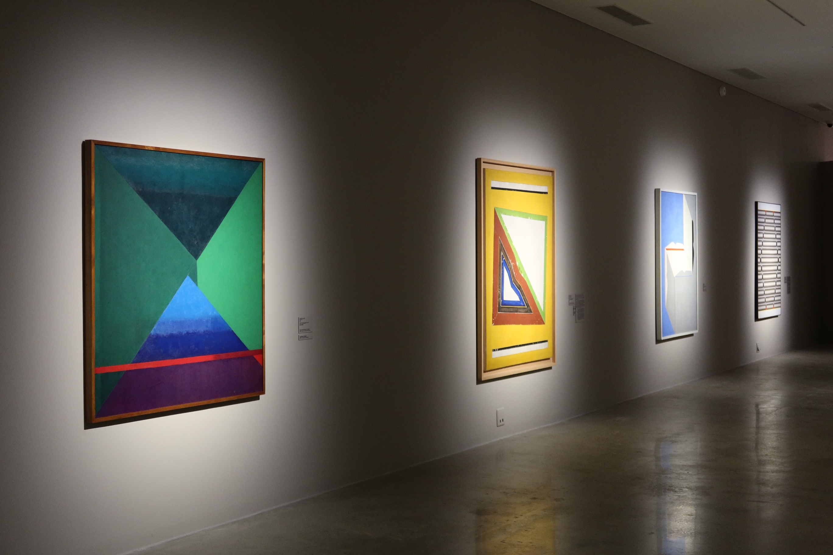 Les peintures de la section « The Expansion of Astract Art ». © Charles Audouin / Korea.net