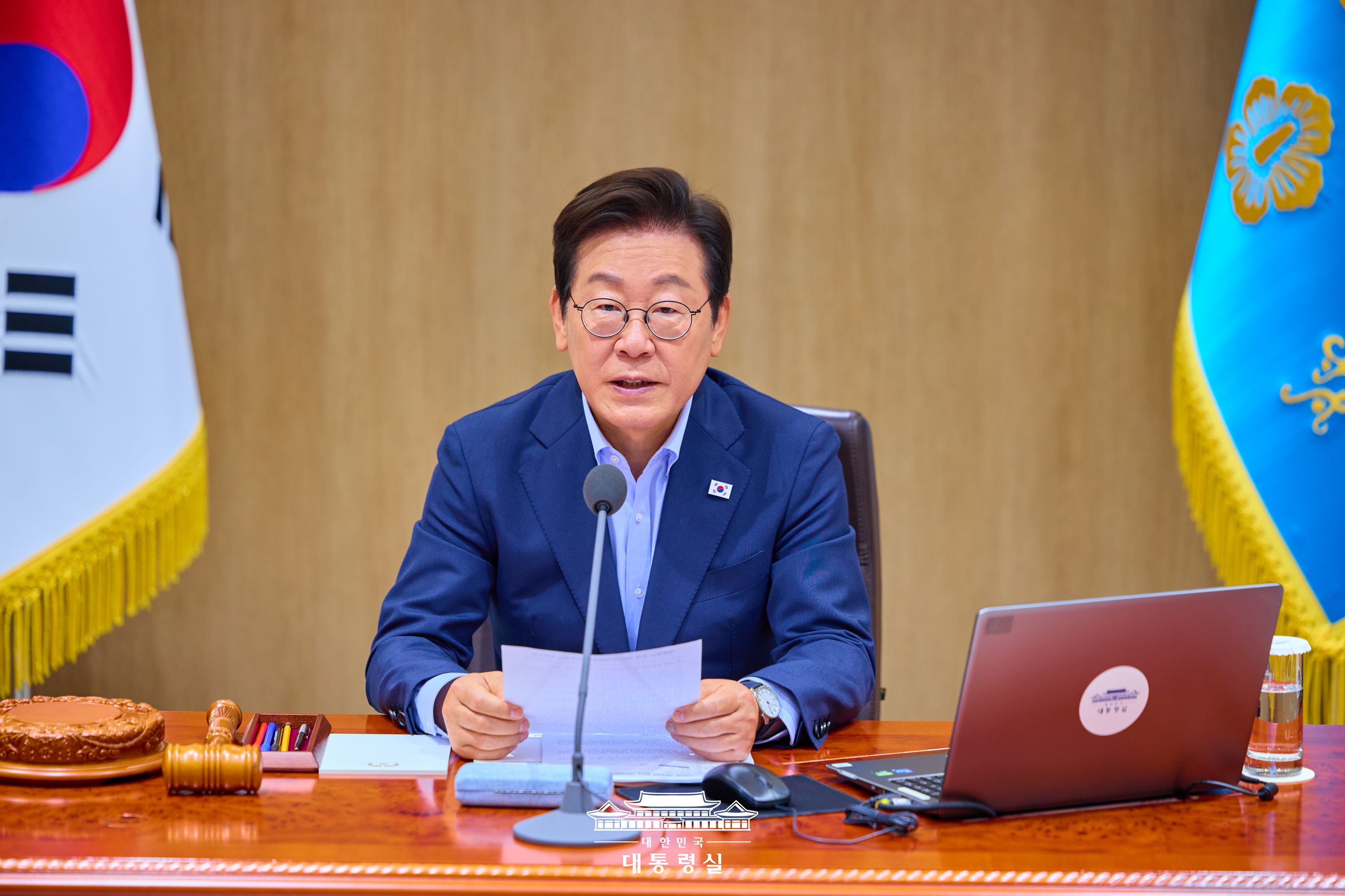 Le président Lee Jae Myung préside la 39e réunion du conseil des ministres au bureau présidentiel de Yongsan, à Séoul, le 29 août 2025. © Bureau présidentiel