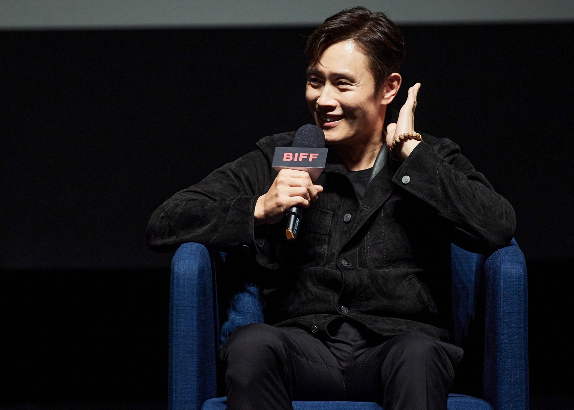 Lee Byung-hun &eacute;change avec le public lors du programme Actor&rsquo;s House du 30e festival international du film de Busan, le 19 septembre 2025. &copy; Festival international du film de Busan