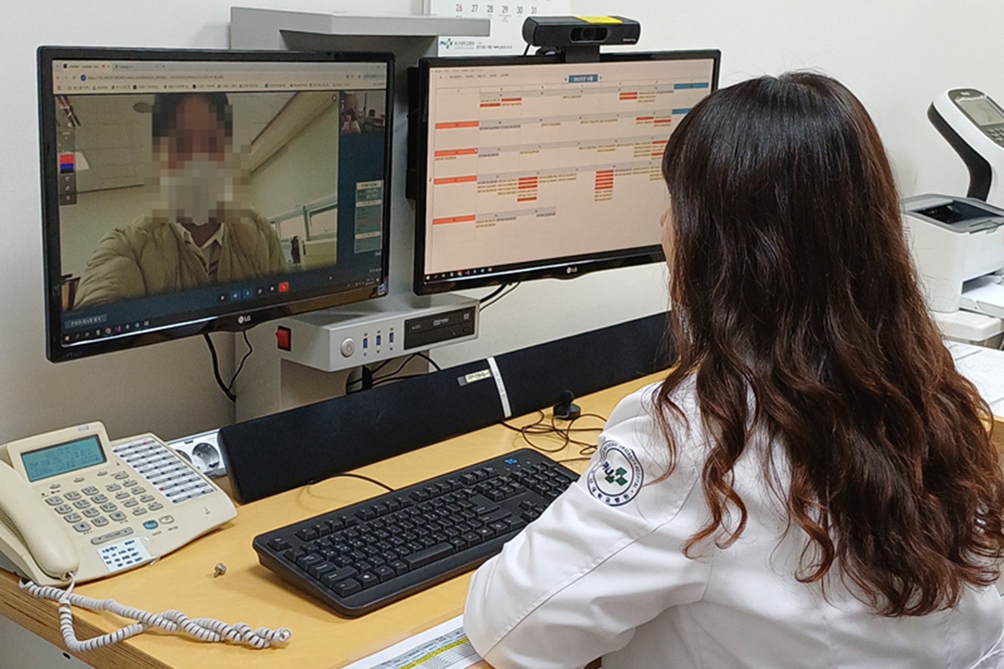 Une téléconsultation en cours. © Ministère de la Pêche et des Affaires maritimes