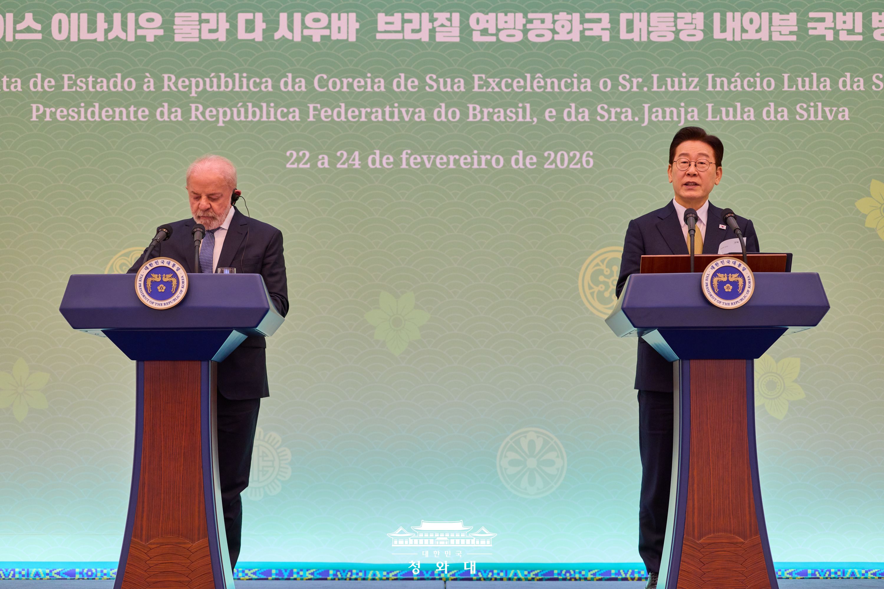 Les pr&eacute;sidents Lee Jae Myung et Lula tiennent une conf&eacute;rence de presse au complexe pr&eacute;sdientiel de Cheong Wa Dae, &agrave; S&eacute;oul, le 23 f&eacute;vrier 2026. &copy; Cheong Wa Dae