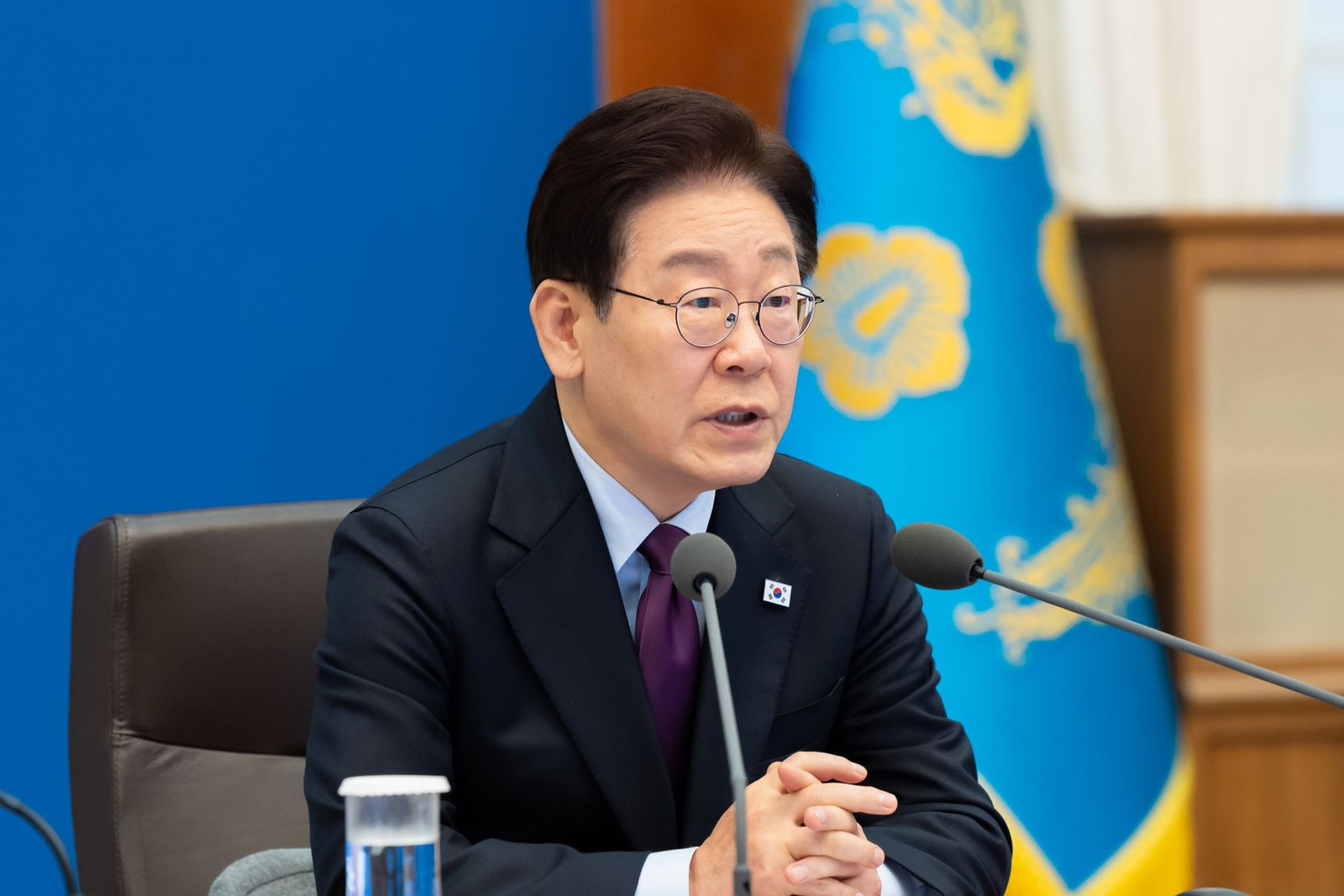 Le président Lee Jae Myung s’exprime lors d’une réunion au complexe présidentiel de Cheong Wa Dae, à Séoul, le 9 avril 2026. © Cheong Wa Dae
