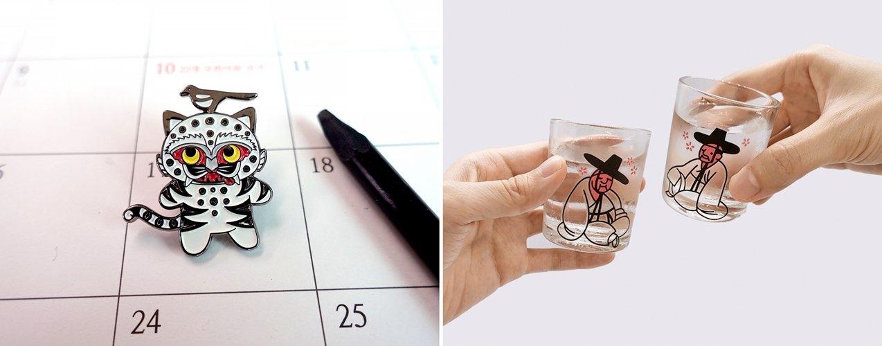 Le badge tigre-pie et le set de verres &agrave; shot. &copy; National Museum Foundation of Korea