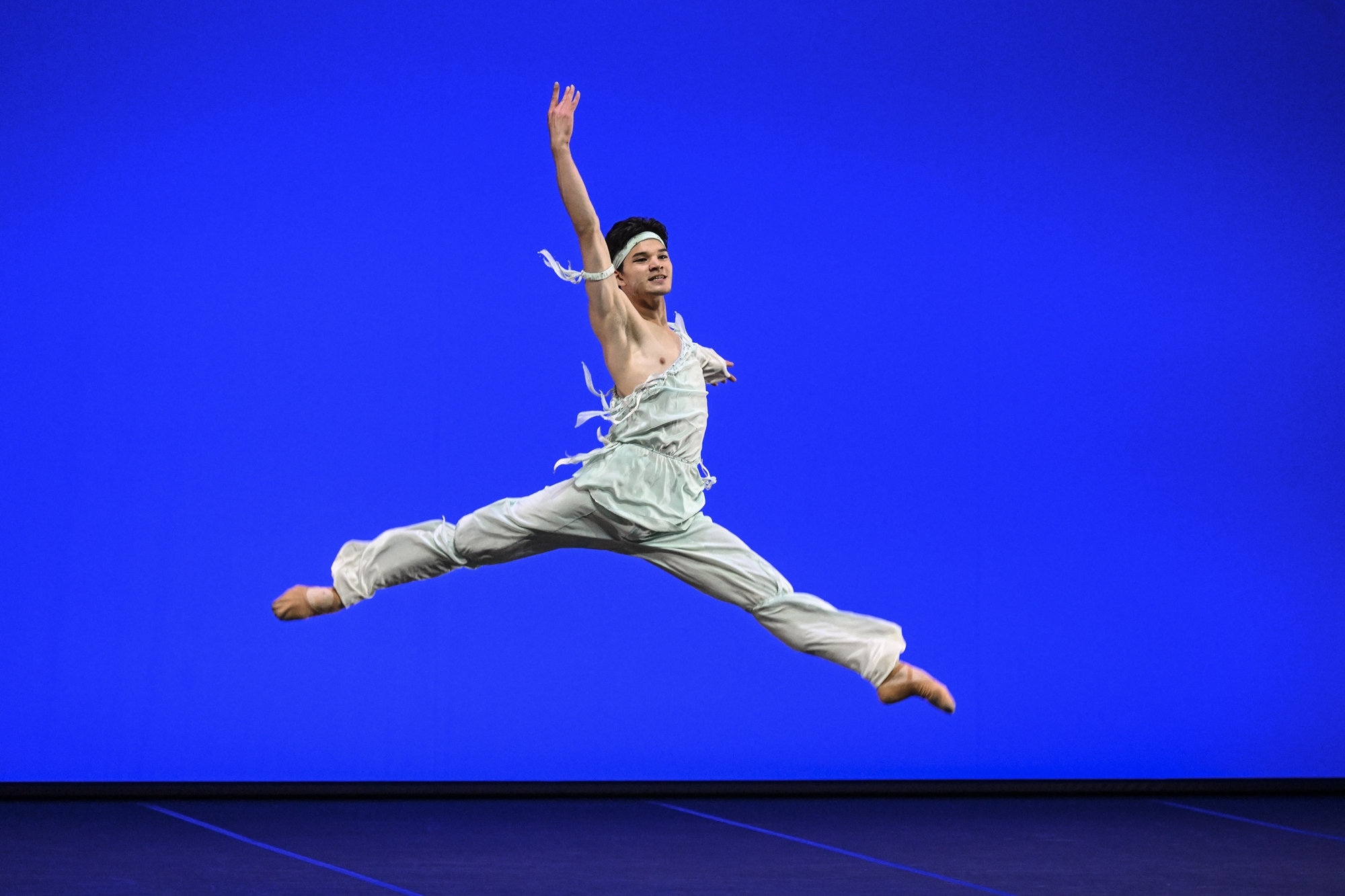 Le danseur Sung Jae-seung remporte le grand prix du 10e Concours international de ballet d’Helsinki le 5 juin 2026. © Agence de presse Yonhap
