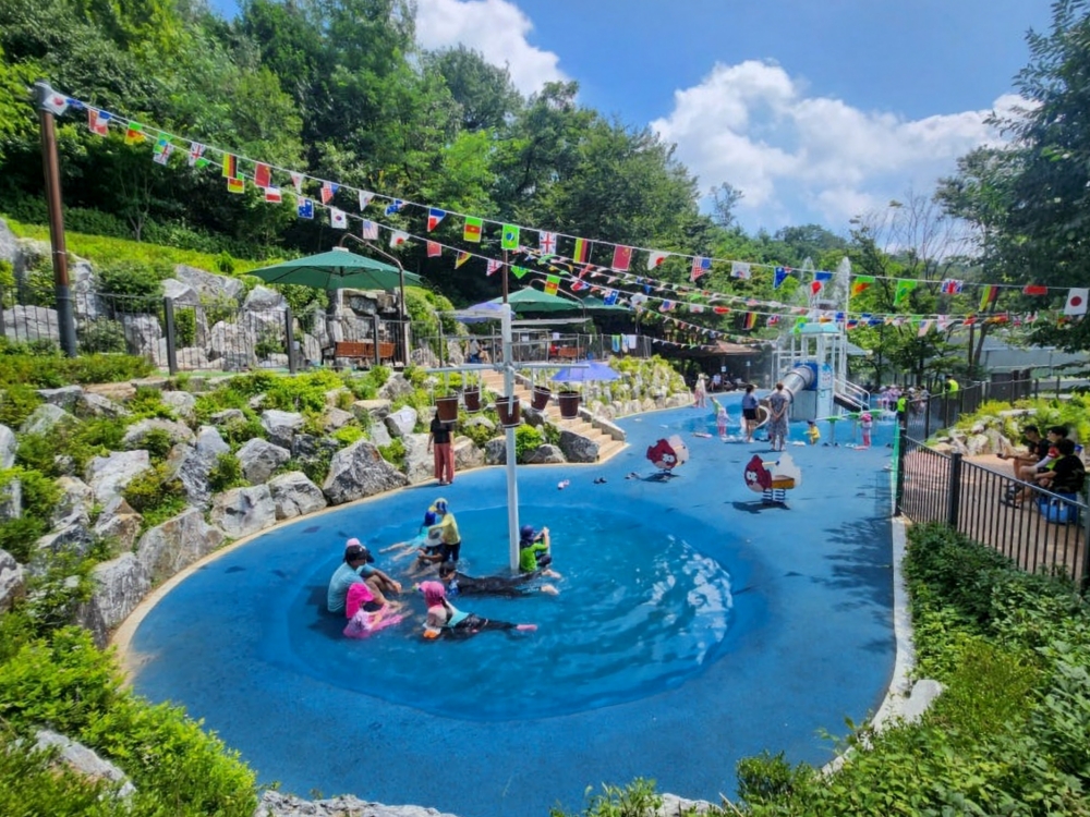 L&rsquo;aire de jeu d&rsquo;eau du parc Hyeonchung (Dongjak-gu). &copy; Ville de S&eacute;oul