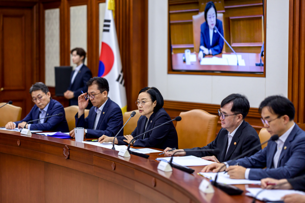 La Premi&egrave;re ministre Han Seong-sook s&rsquo;exprime lors d&rsquo;une r&eacute;union organis&eacute;e au complexe gouvernemental de S&eacute;oul, le 6 ao&ucirc;t 2026. &copy; Office for Government Policy Coordination, Prime Minister's Secretariat