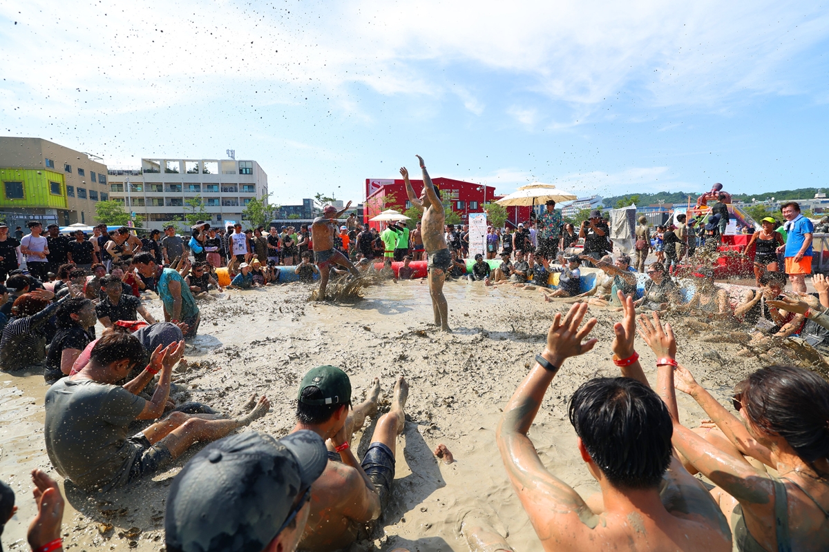 L’édition 2025 du Boryeong Mud Festival. © Korea.net DB