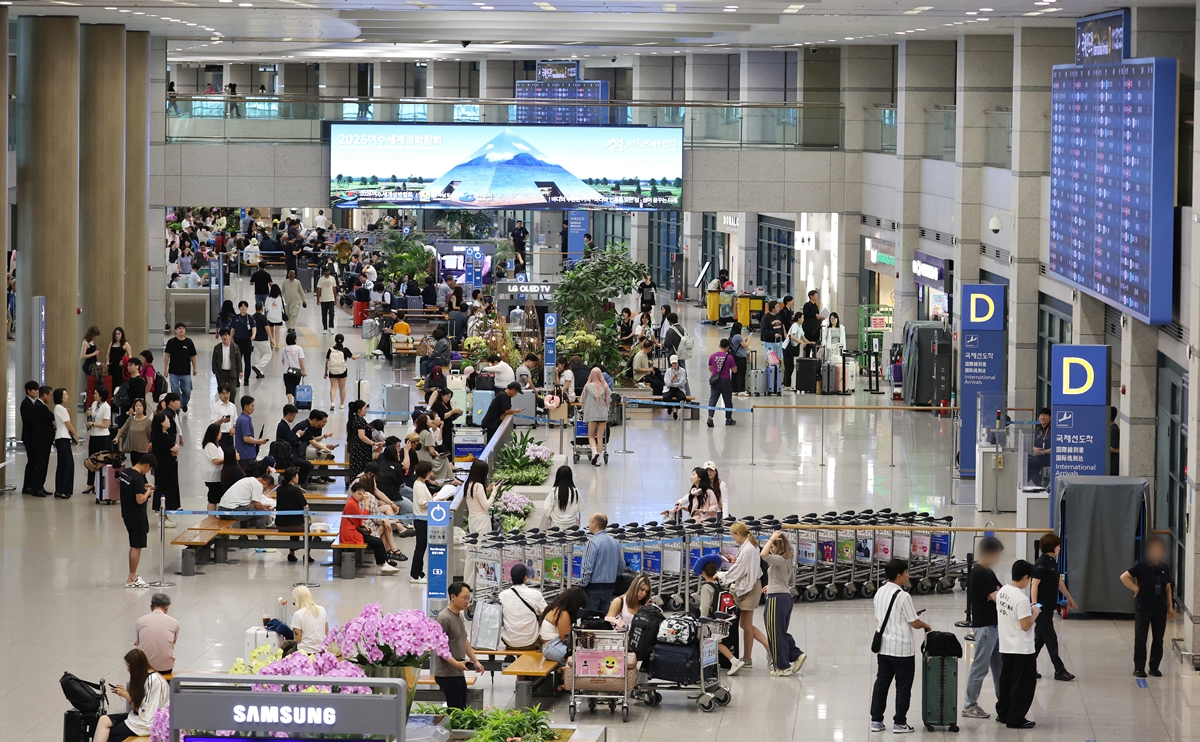 L’aéroport international d’Incheon bondé de passagers. © Agence de presse Yonhap