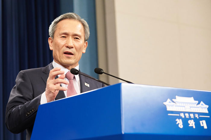 2JKoreas_0825_L4.jpg