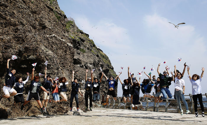 Dokdo_yang_MH_4142