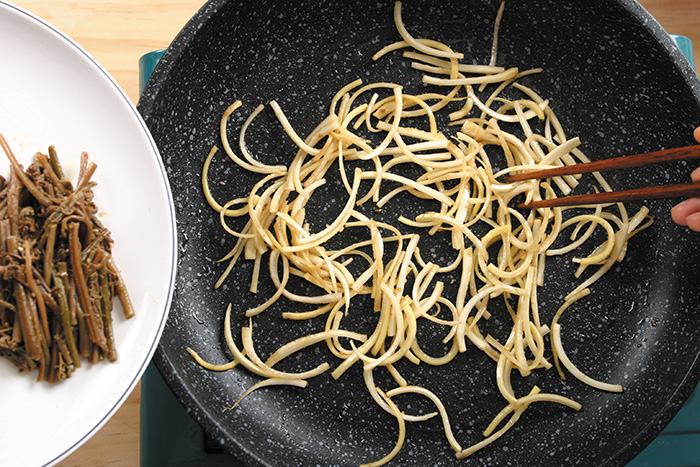 Koreanfood_jangguk_cook_L1.jpg