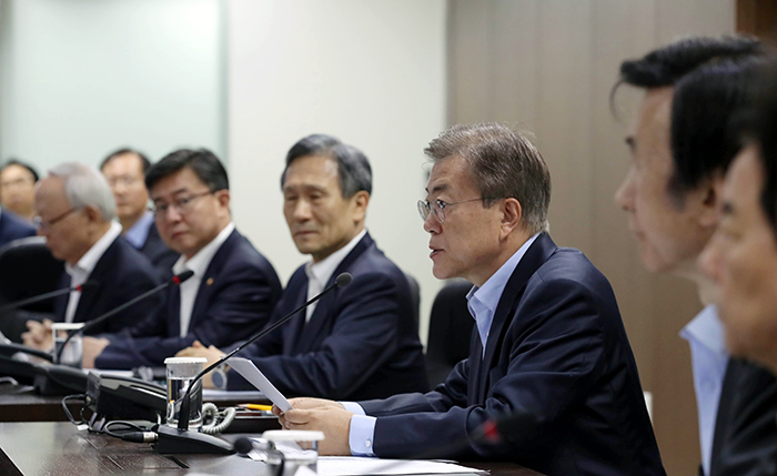 President_Moon_North_Urgent_Meeting_02.jpg