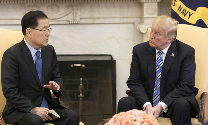 Trump_Talks_WH_0309_01.jpg