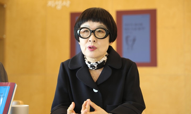 La poétesse Kim Hyesoon élue membre honoraire de l'American Academy of Arts and Sciences