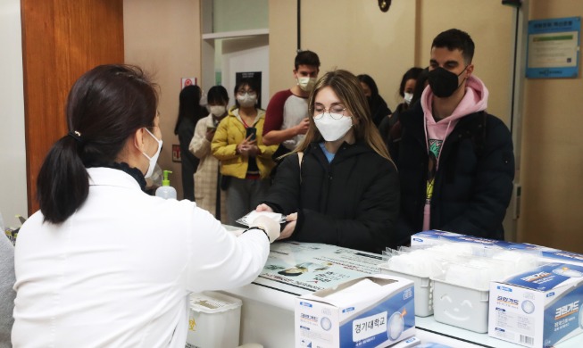 La ville de Séoul offre 100 000 masques de protection aux résidents étrangers