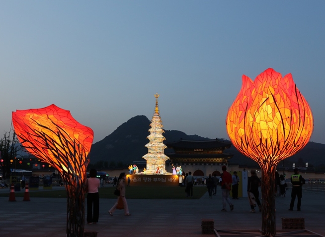 [Mission] L'anniversaire de Bouddha et le festival de lanternes de lotus