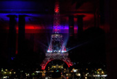 Les couleurs du Taegeukgi illuminent le ciel de Paris