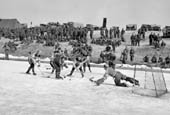 Un match de hockey commémore une amitié de 60 ans