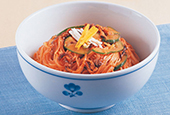 Gastronomie coréenne : nouilles épicées bibim guksu