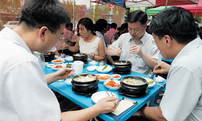 Samgyetang et bokdarim pour le jour de Malbok