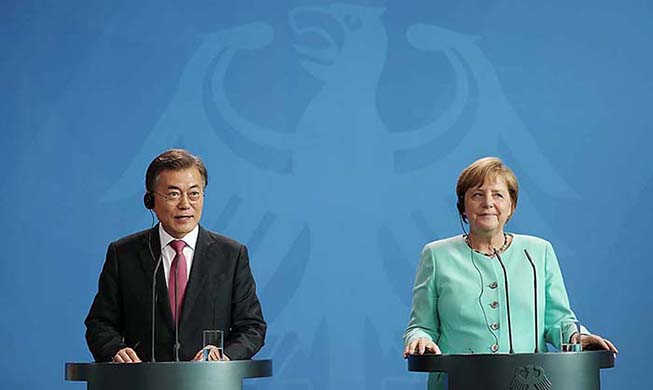 Moon et Merkel, une voix commune vis-à-vis de Pyongyang