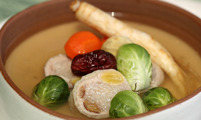 [PyeongChang 2018 « Recettes coréennes les plus appréciées autour du monde »] Samgyetang en rouleau 