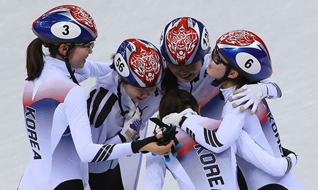 Corée du Sud, championne olympique du relais féminin 3 000 m en short-track