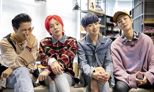 Interview : le groupe de K-pop Winner parle de la Corée