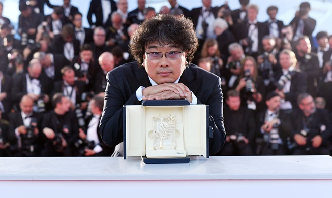 Cannes 2019 : Bong Joon-ho, le premier Sud-Coréen à remporter la Palme d'or pour « Parasite »