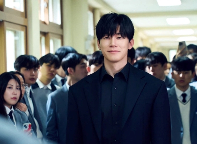 Rencontre avec Hong Jong-chan, réalisateur de la série « Que ça vous serve de leçon ! »